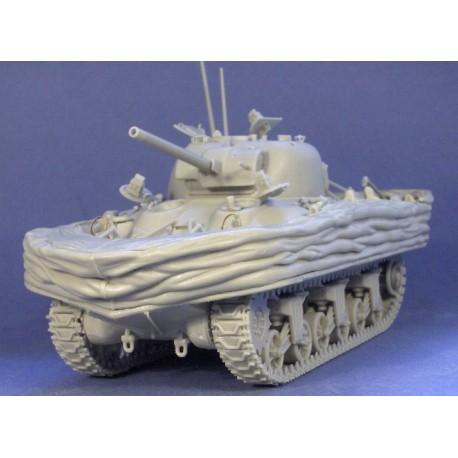 351236 Sherman DD M4A1 "Small Hatch" with lowered screen