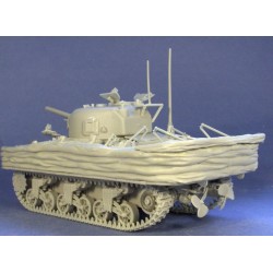 351236 Sherman DD M4A1 "Small Hatch" with lowered screen